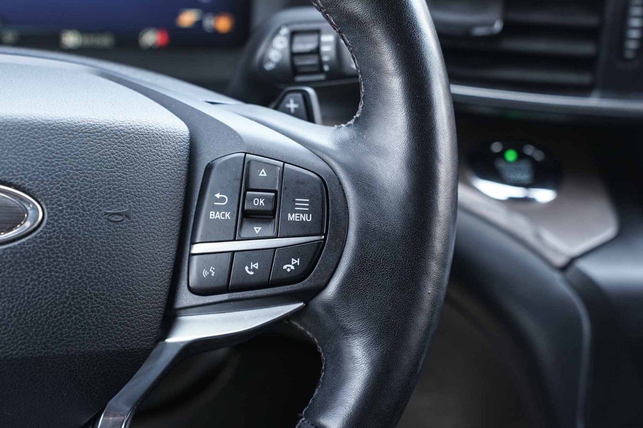 2020 Ford Explorer PLATINUM 4WD; CUIR TOIT PANO CAM 360 *GARANTIE*