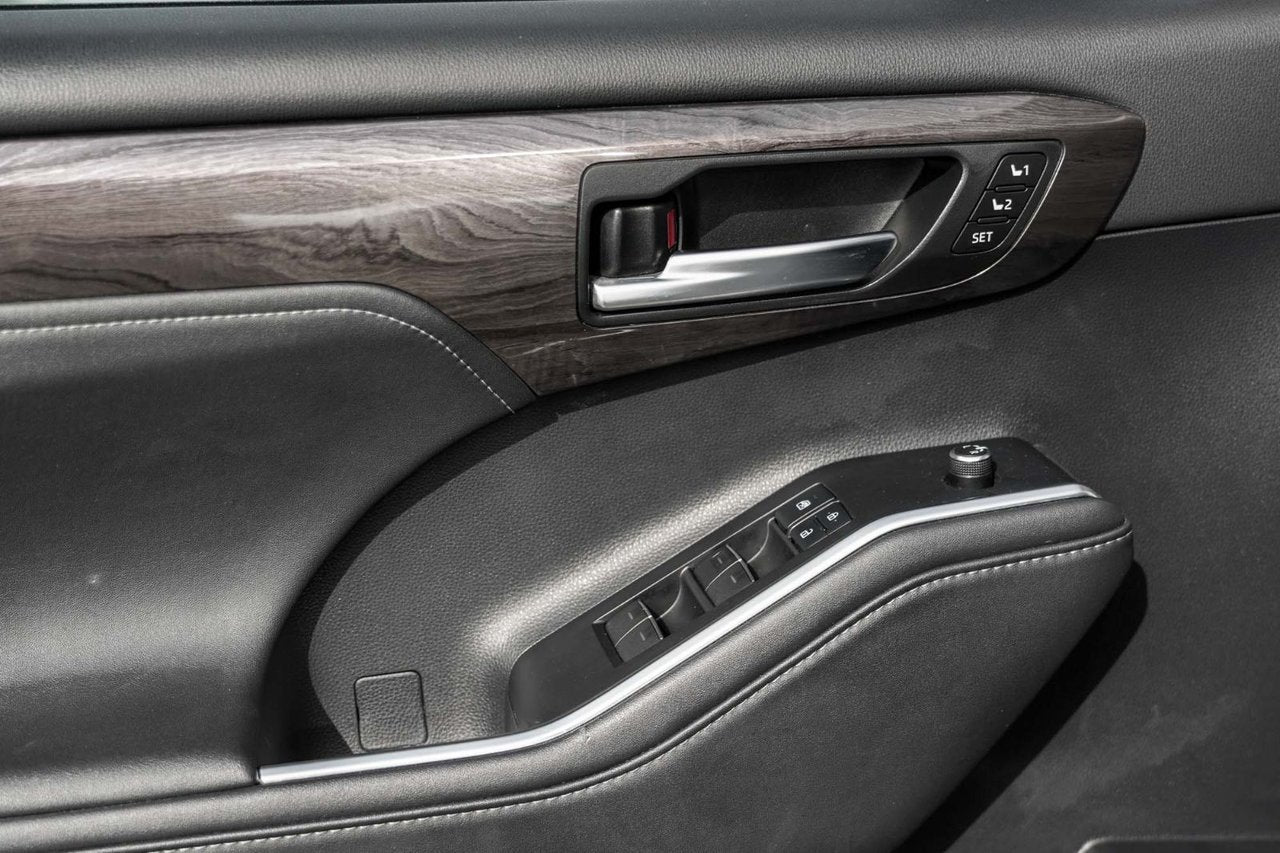 2021 Toyota Highlander Limited AWD BAS KM 7 PASS CUIR TOIT PANO SON JBL