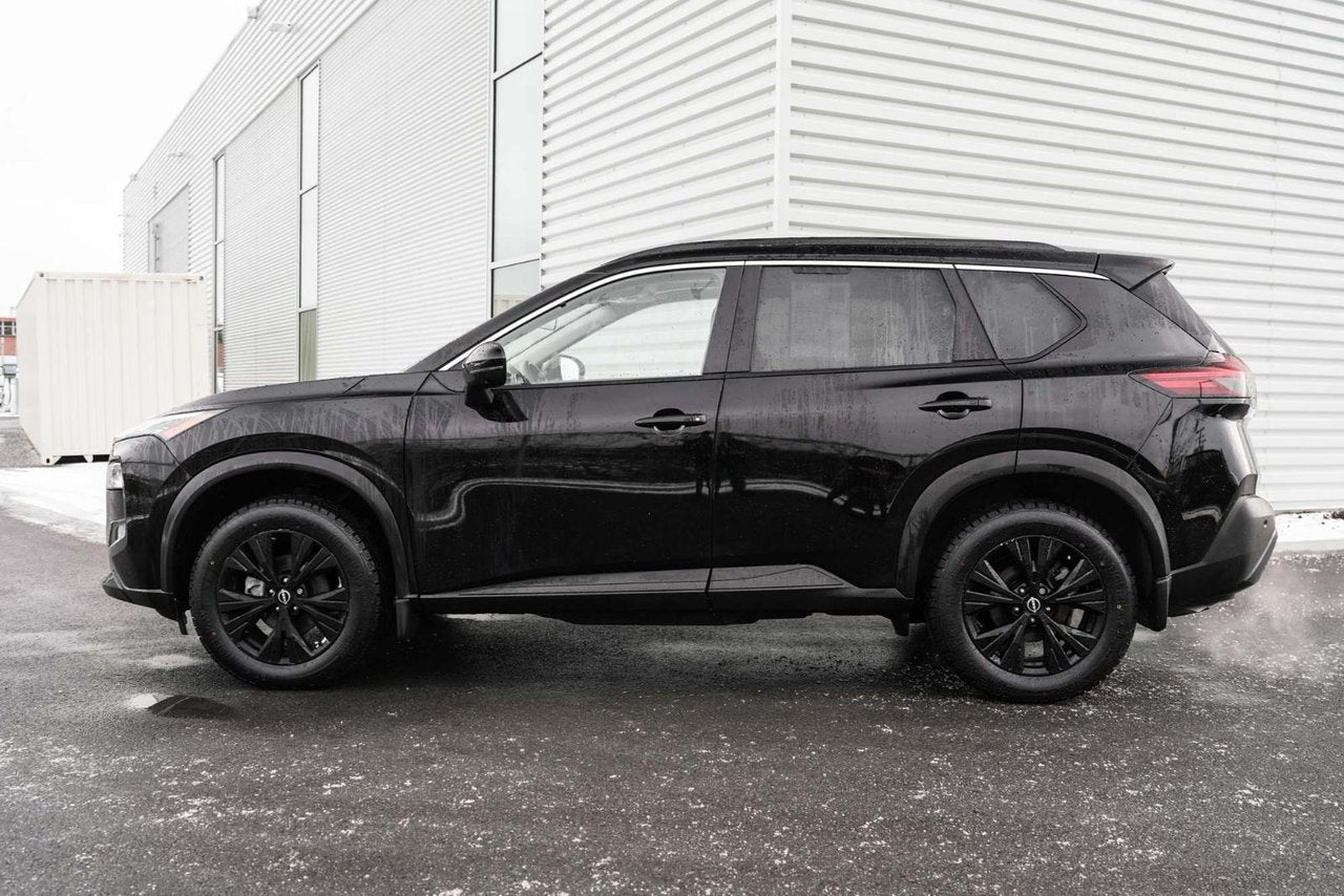 2023 Nissan Rogue SV Midnight Edition