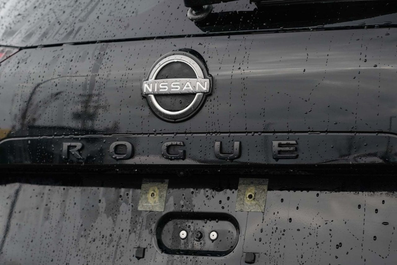 2023 Nissan Rogue SV Midnight Edition