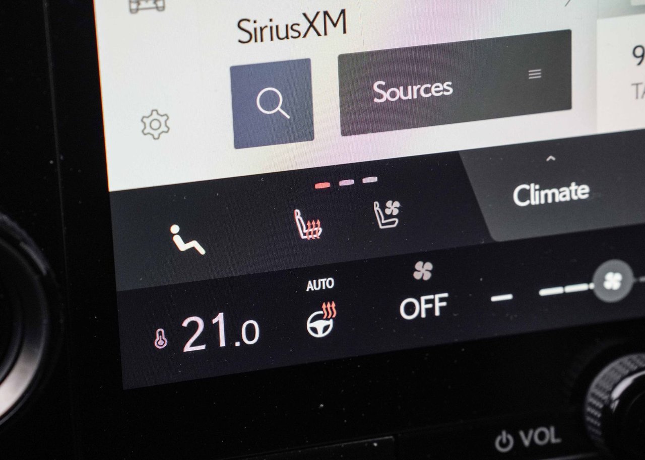 2022 Lexus NX 350h **PREMIUM HYBRIDE**