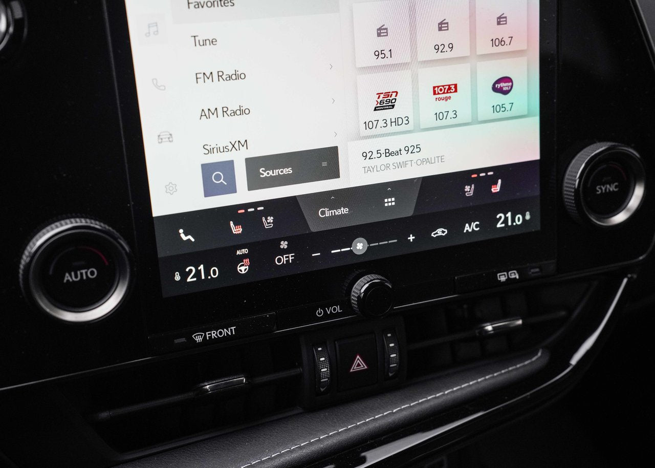 2022 Lexus NX 350h **PREMIUM HYBRIDE**