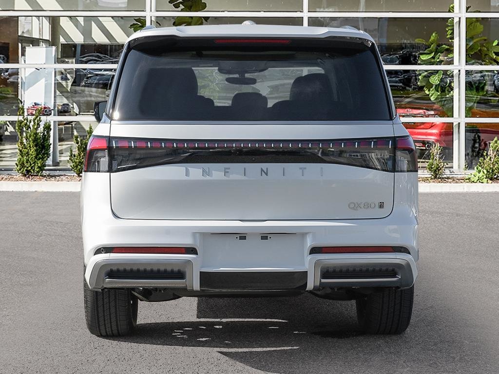 2026 Infiniti QX80 LUXE
