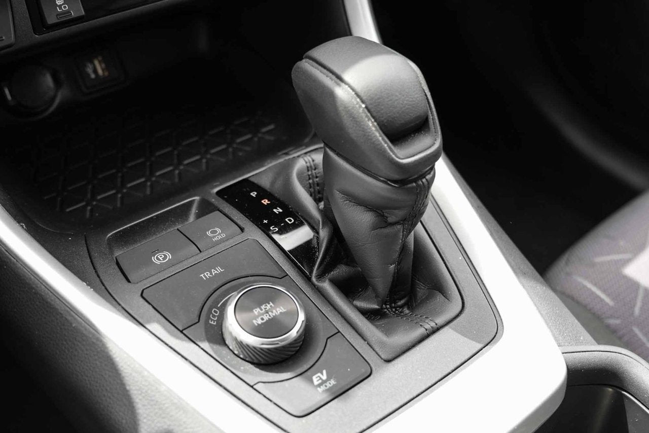 2025 Toyota RAV4 Hybrid LE AWD