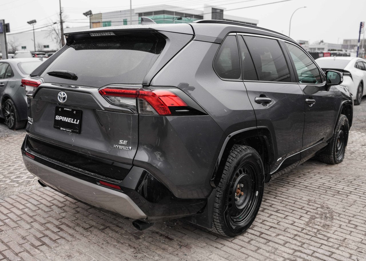 2023 Toyota RAV4 Hybrid SE