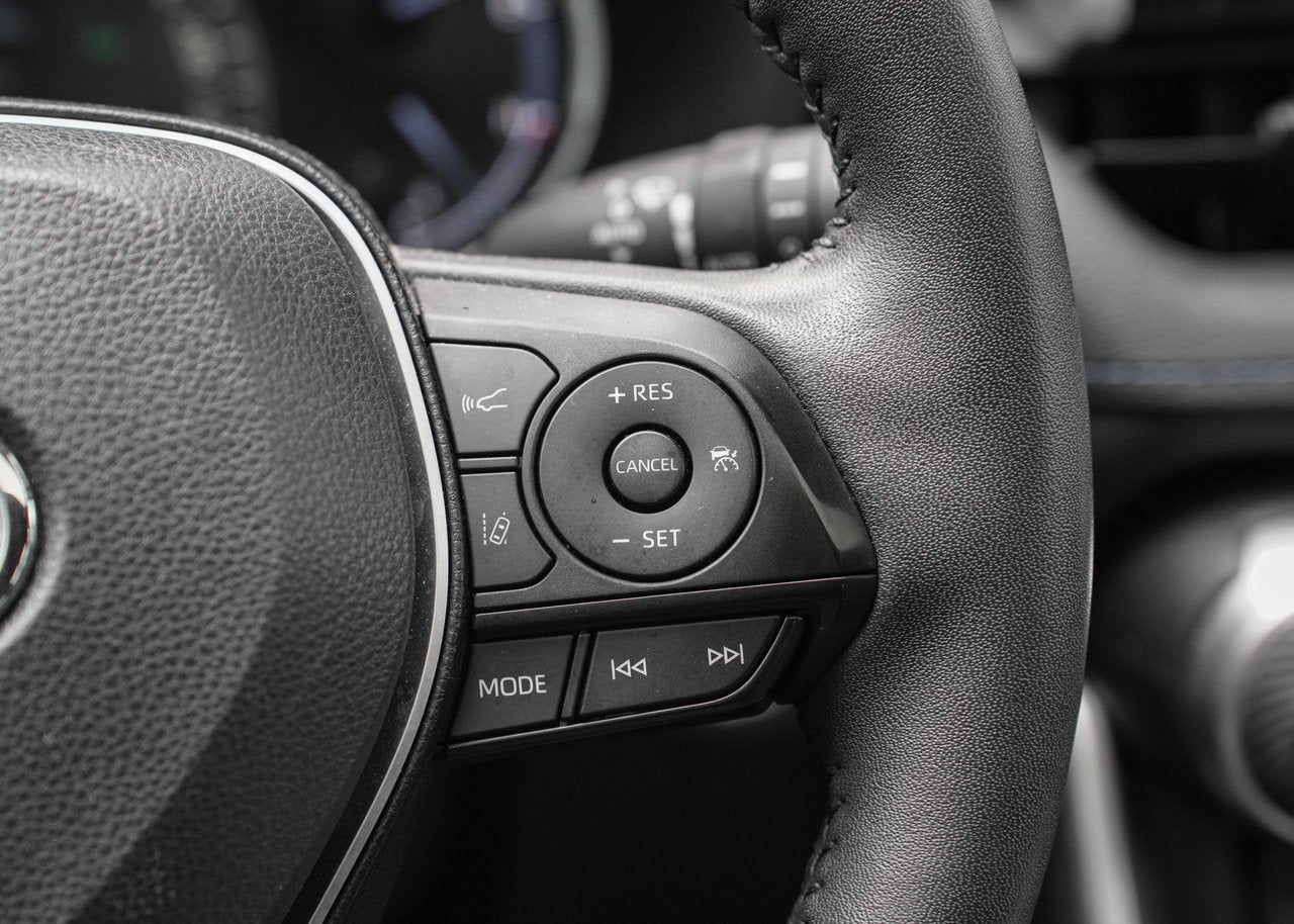 2023 Toyota RAV4 Hybrid SE