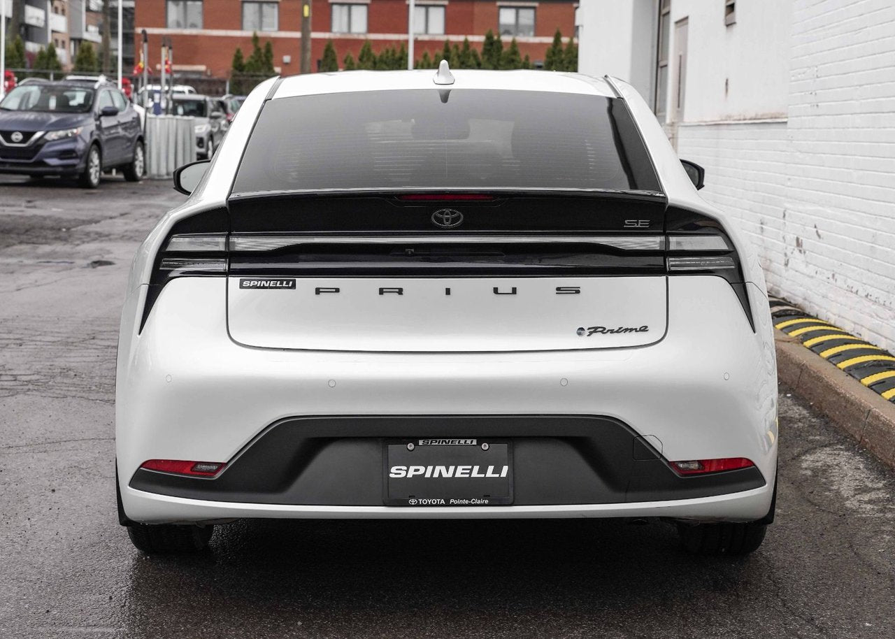 2024 Toyota Prius Prime SE