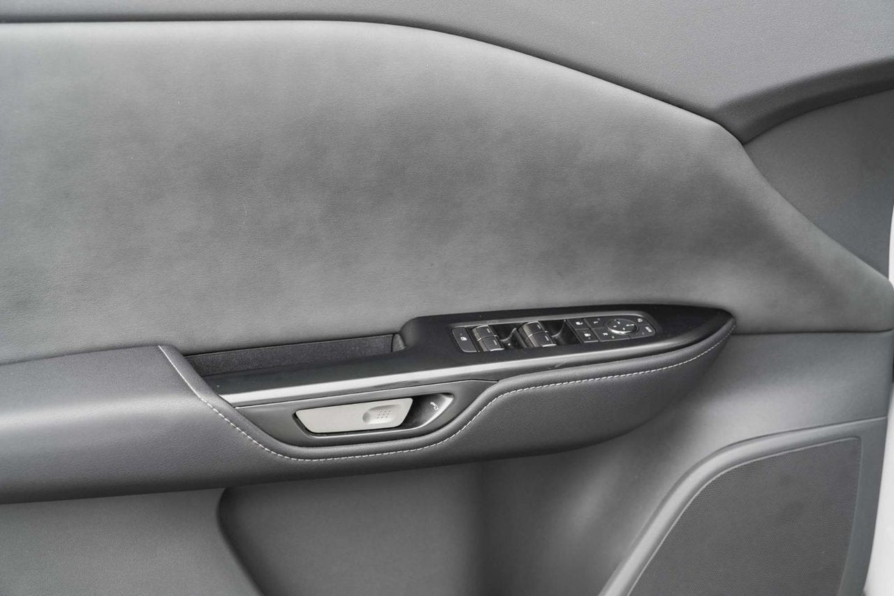 2023 Lexus RZ 450e LUXURY MAGS 20 POUCES CUIR TOIT BAS KM