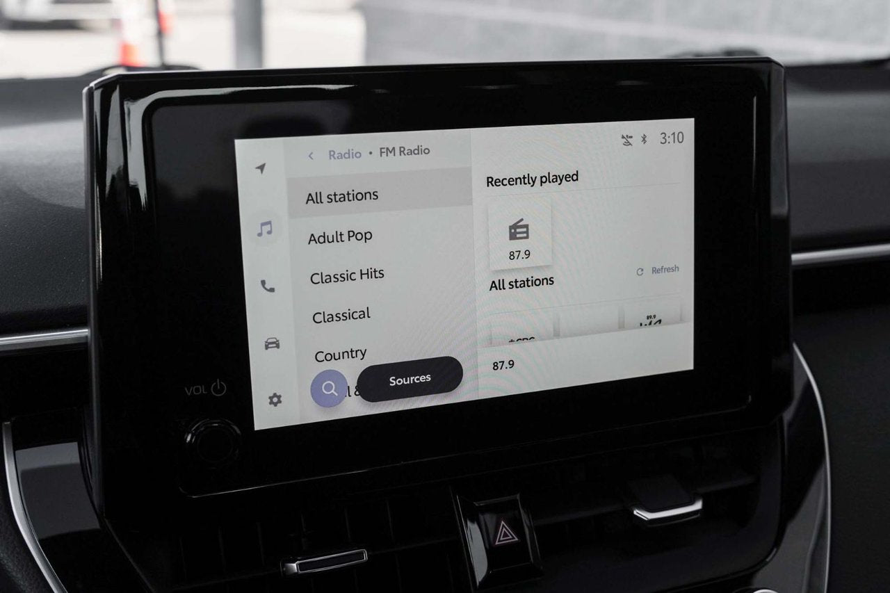 2025 Toyota Corolla Hybrid SE AWD BAS KM TOIT CARPLAY MAGS BLUETOOTH