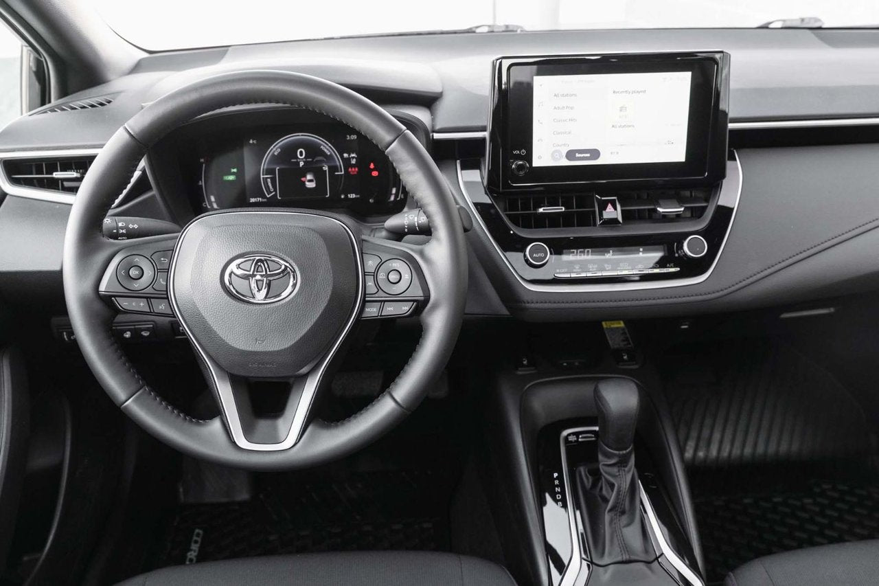 2025 Toyota Corolla Hybrid SE AWD BAS KM TOIT CARPLAY MAGS BLUETOOTH