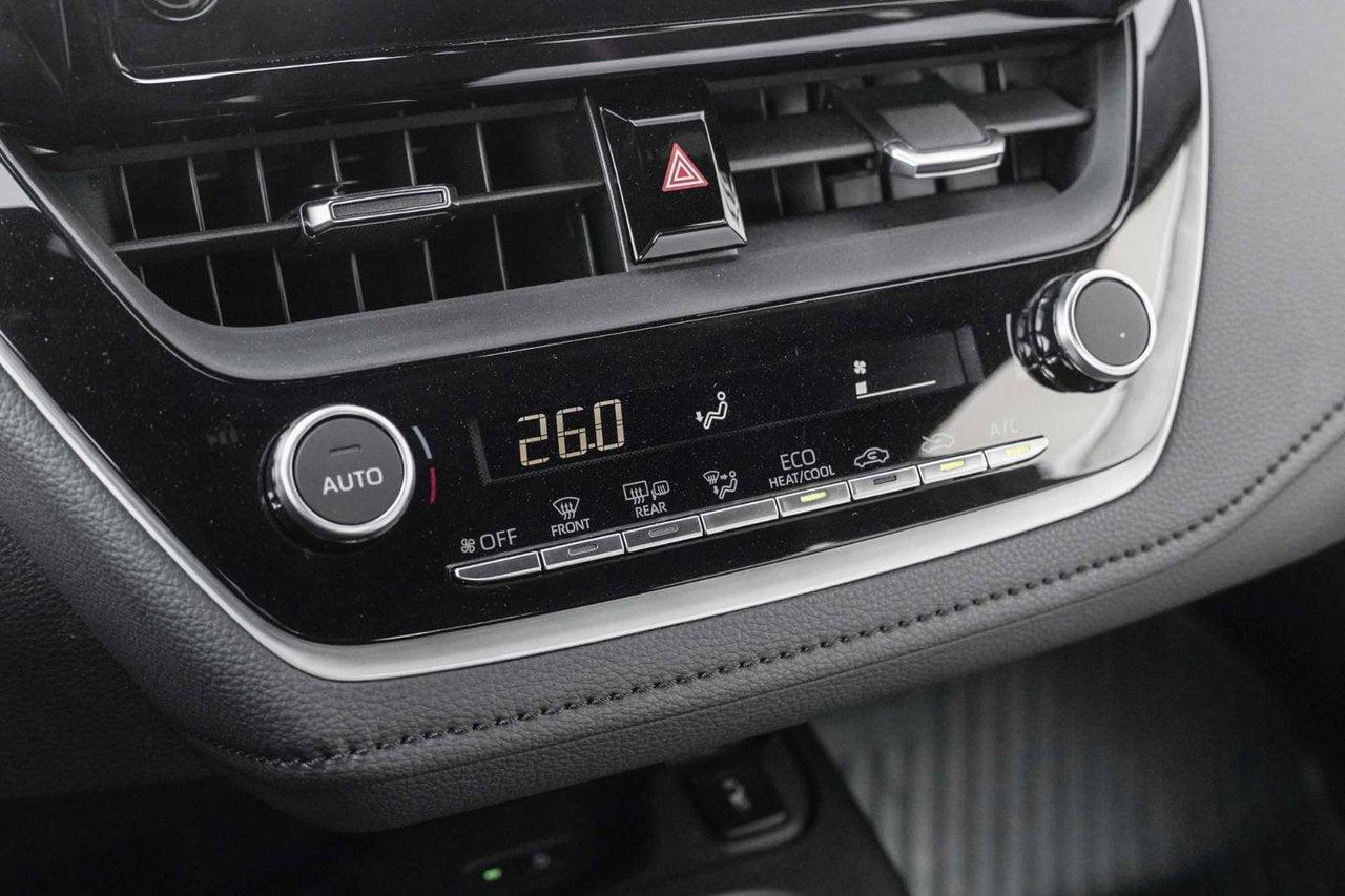 2025 Toyota Corolla Hybrid SE AWD BAS KM TOIT CARPLAY MAGS BLUETOOTH