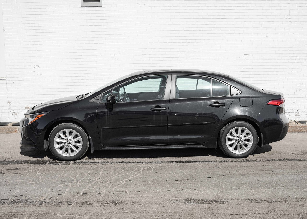 2021 Toyota Corolla LE UPGRADE