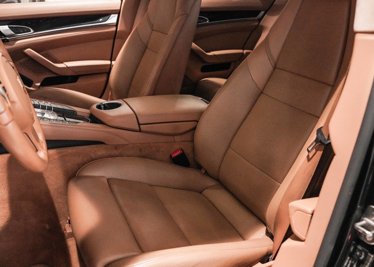 2013 Porsche GTS Panamera GTS