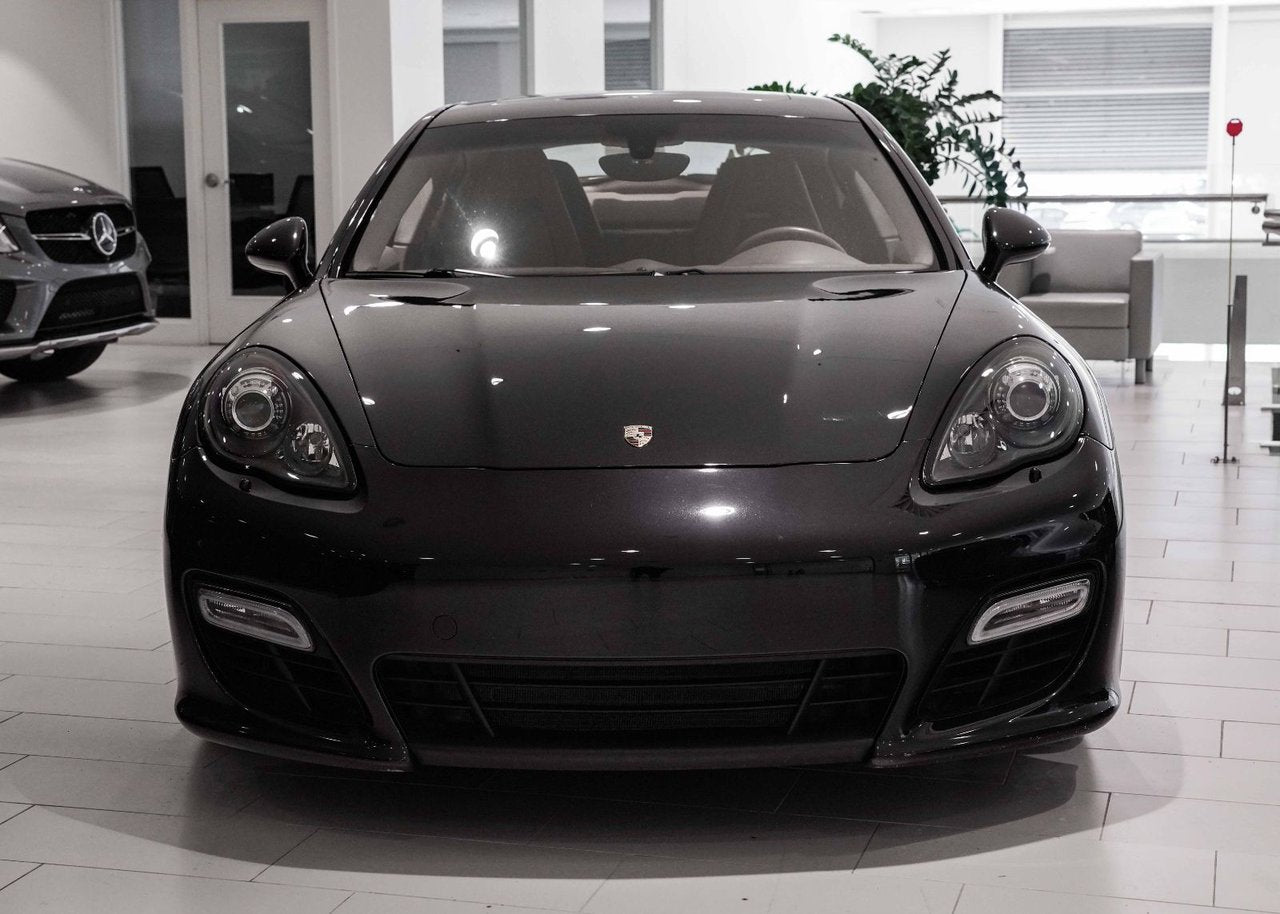2013 Porsche GTS Panamera GTS