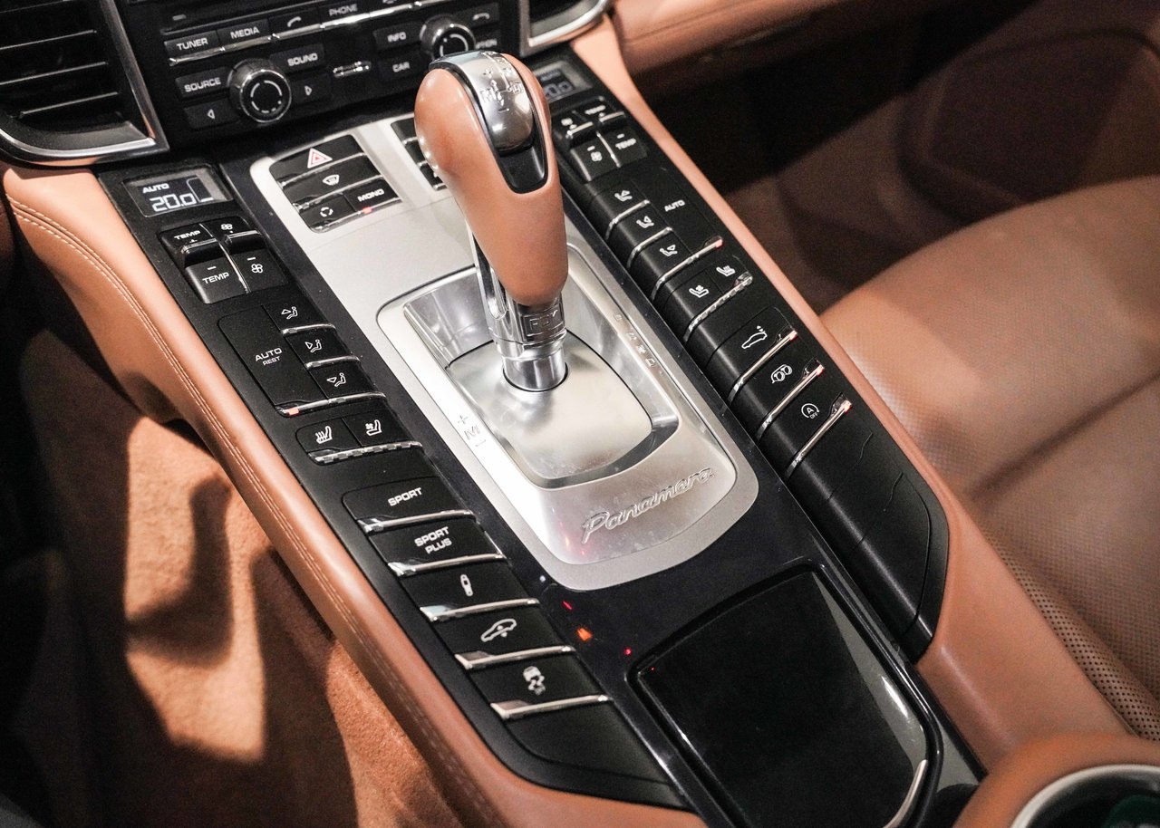 2013 Porsche GTS Panamera GTS