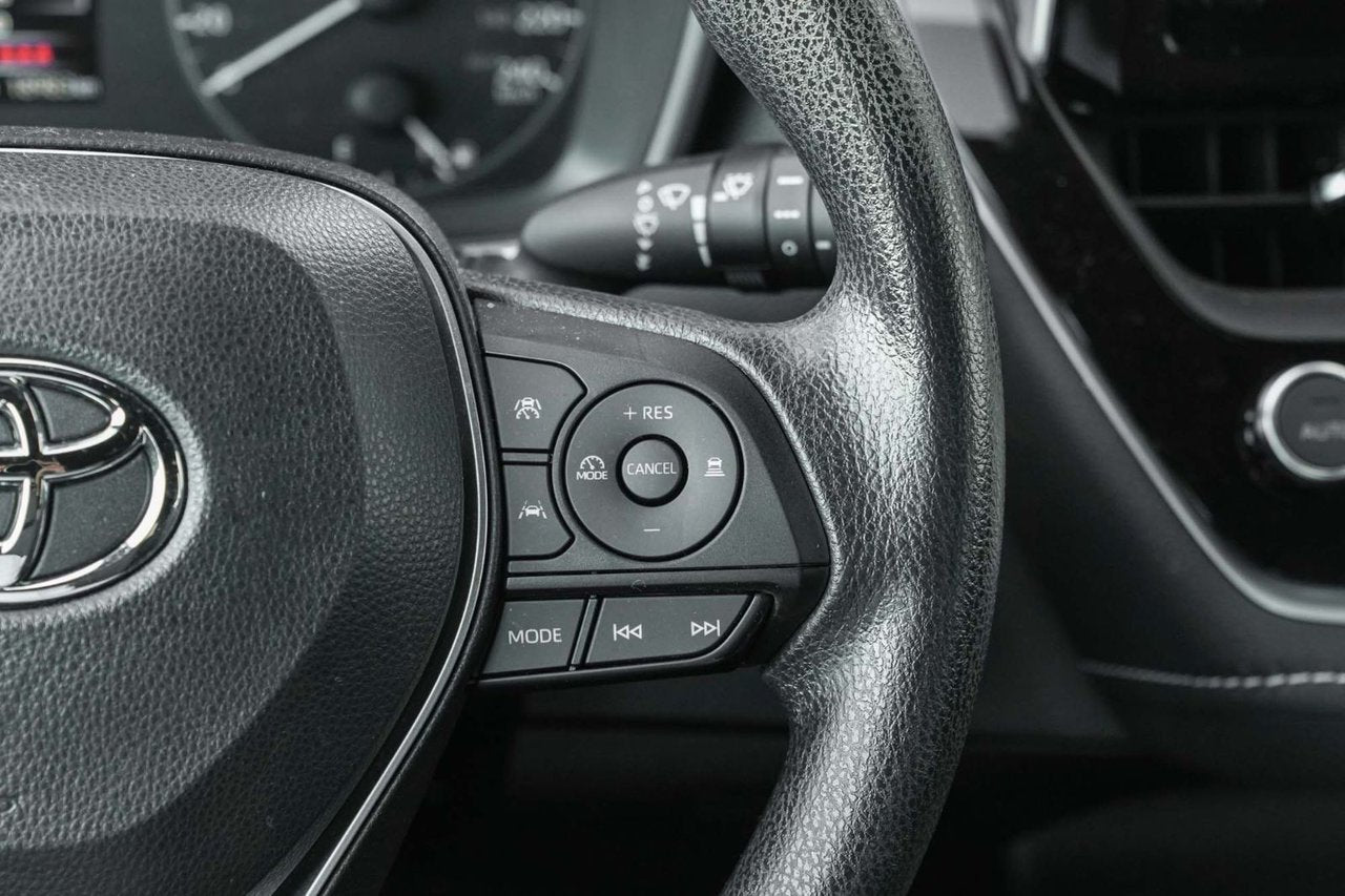 2024 Toyota Corolla Hatchback SE BASE