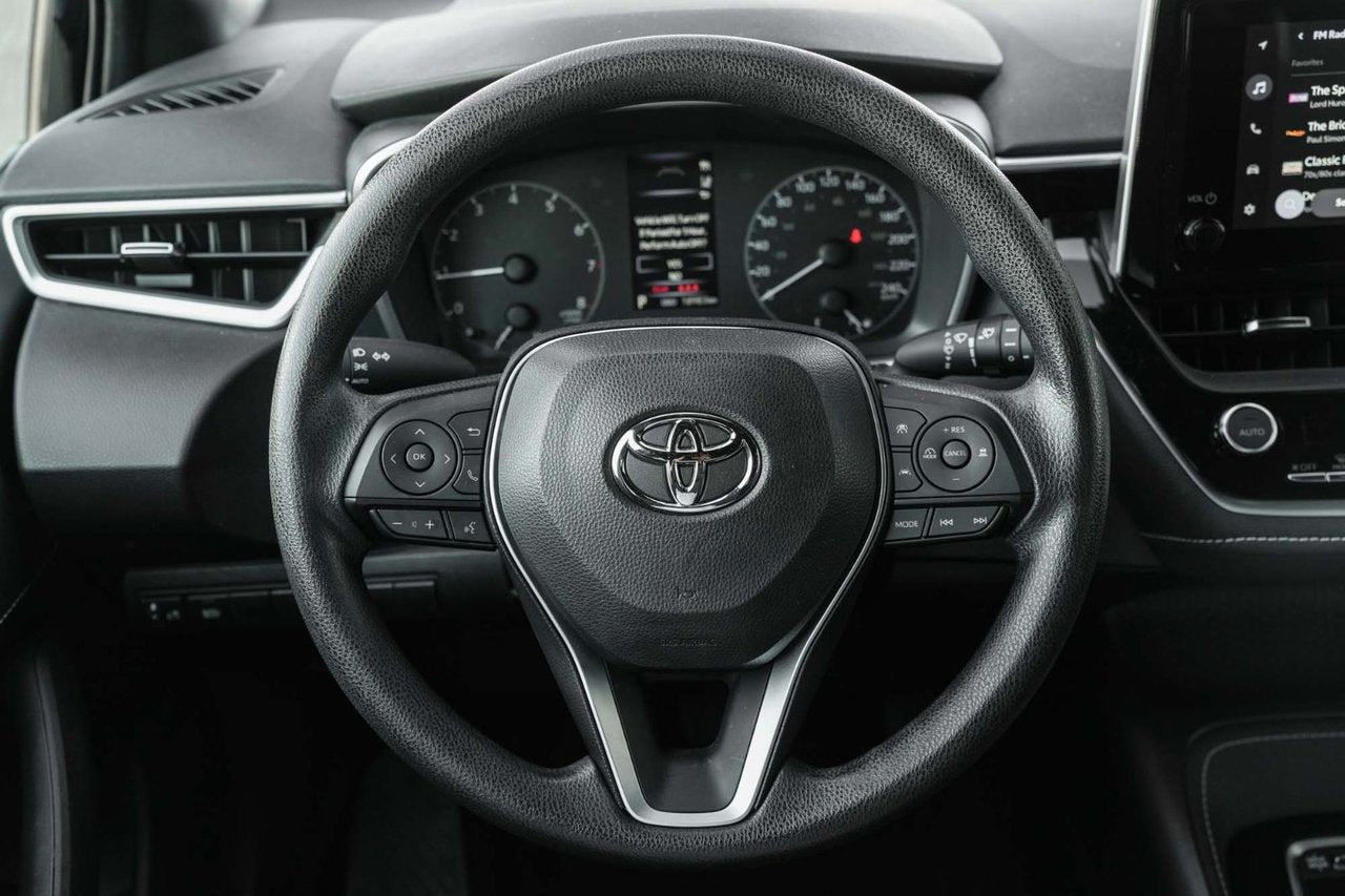 2024 Toyota Corolla Hatchback SE BASE