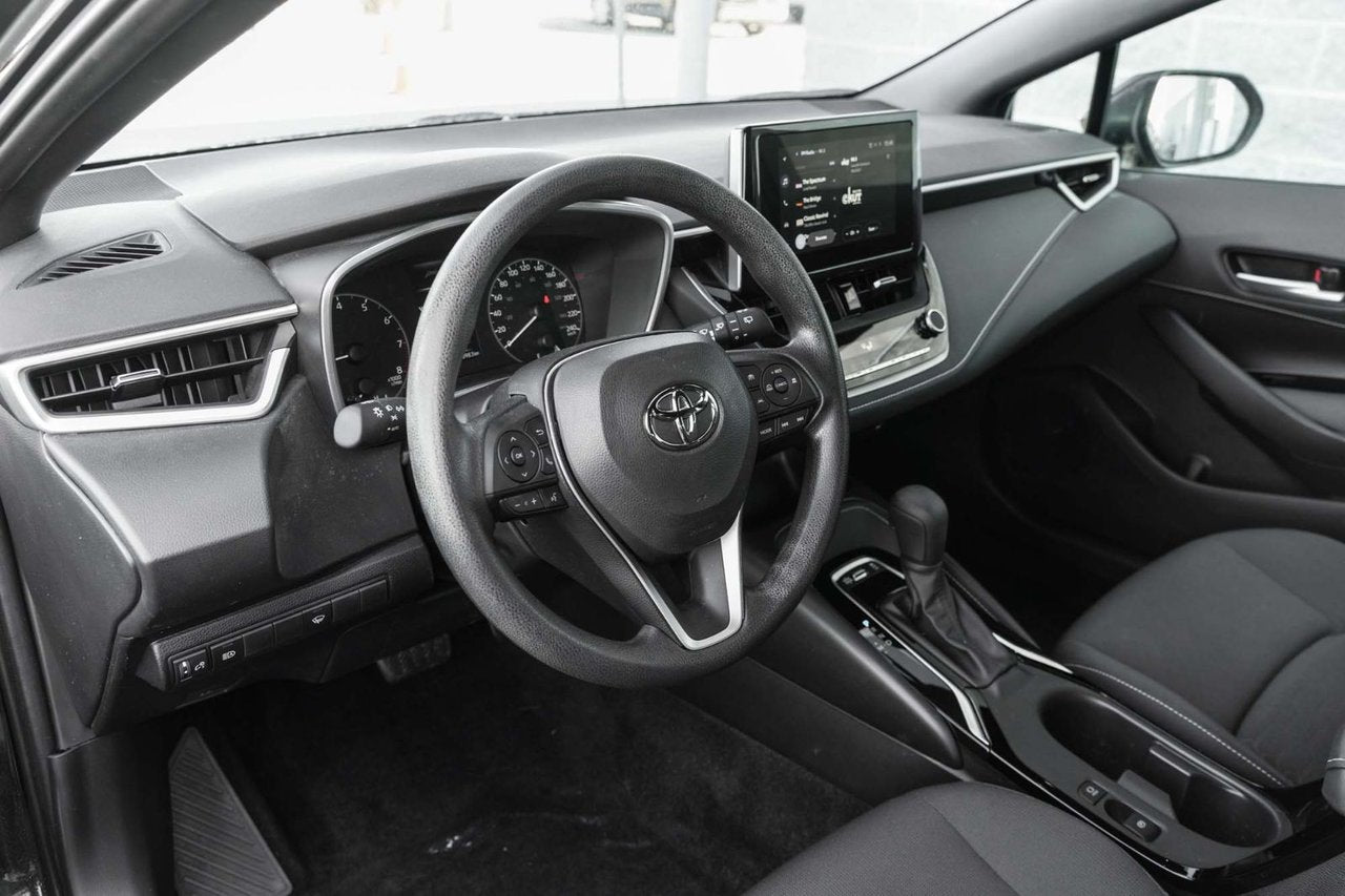 2024 Toyota Corolla Hatchback SE BASE