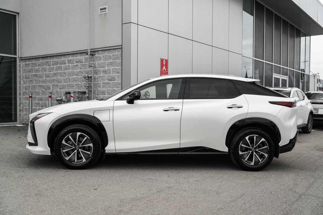 2023 Lexus RZ 450e SIGNATURE AWD DIRECT4 BAS KM