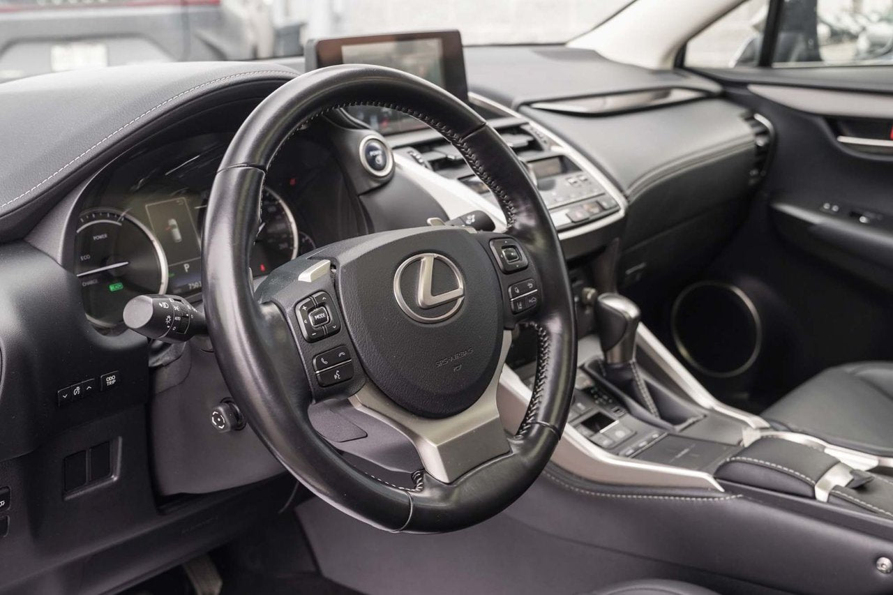 2020 Lexus NX 300h 300h PREMIUM HYBRIDE BAS KM CUIR TOIT CARPLAY
