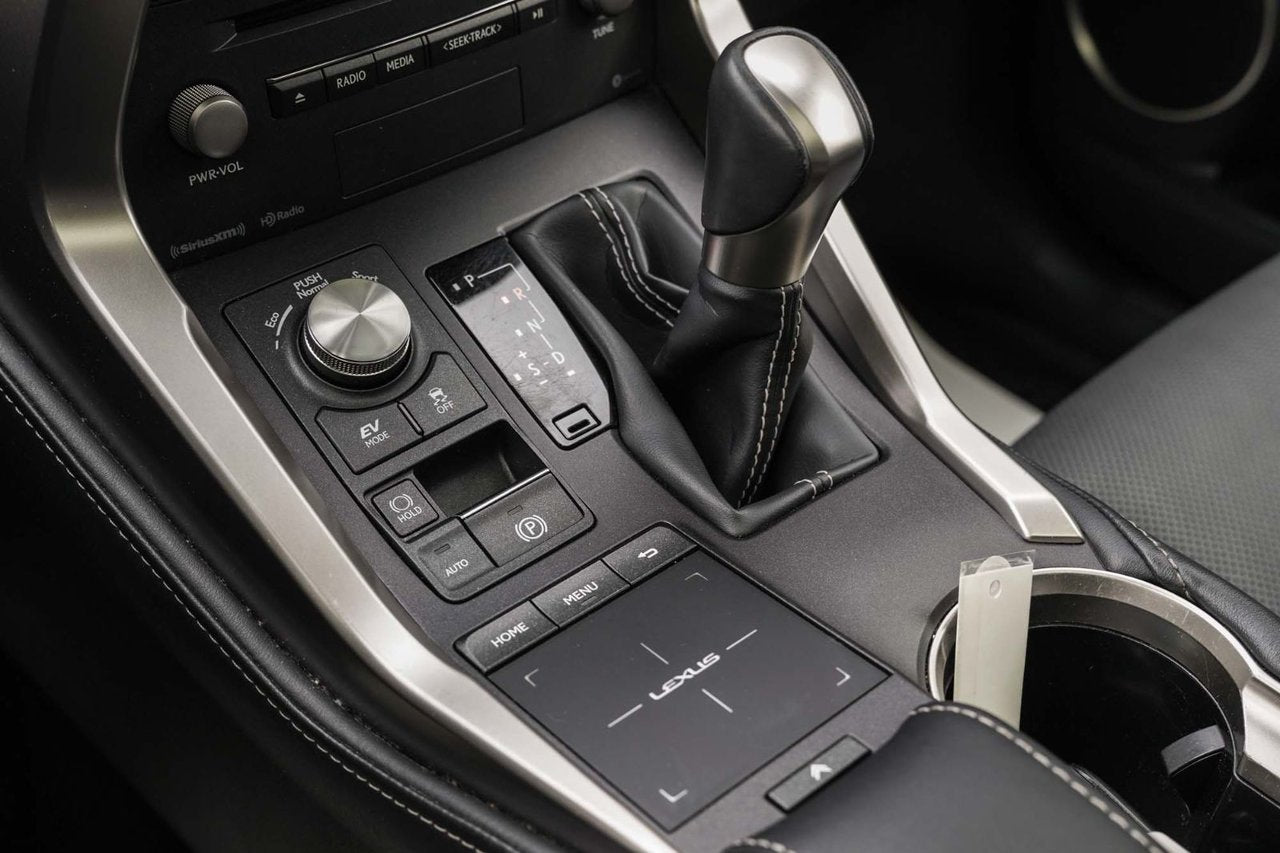 2020 Lexus NX 300h 300h PREMIUM HYBRIDE BAS KM CUIR TOIT CARPLAY