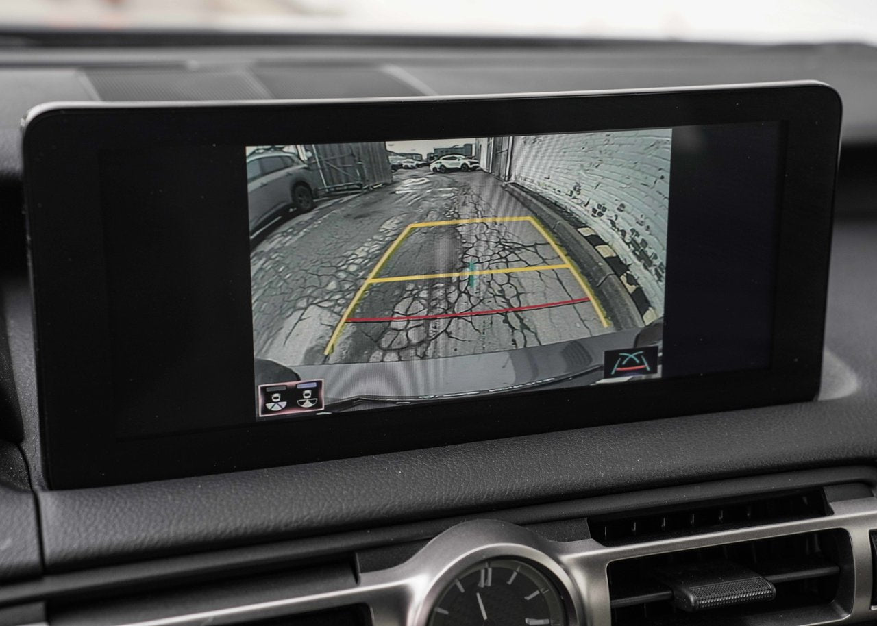 2022 Lexus IS 300 **F SPORT 2 AWD**