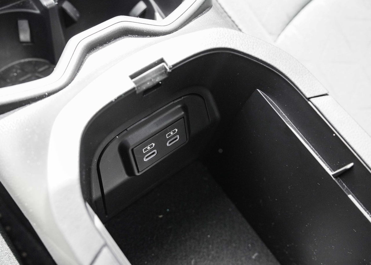 2025 Toyota RAV4 HYBRID LE AWD