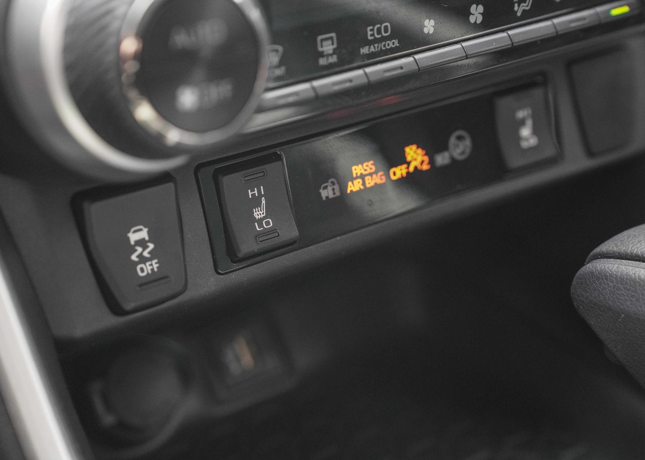 2025 Toyota RAV4 HYBRID LE AWD