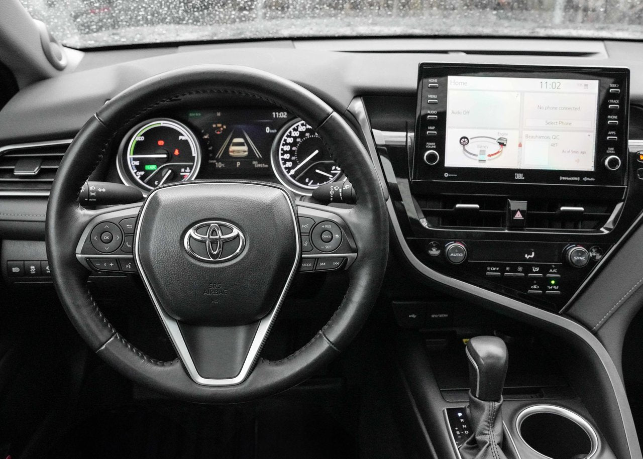 2022 Toyota Camry HYBRID XLE