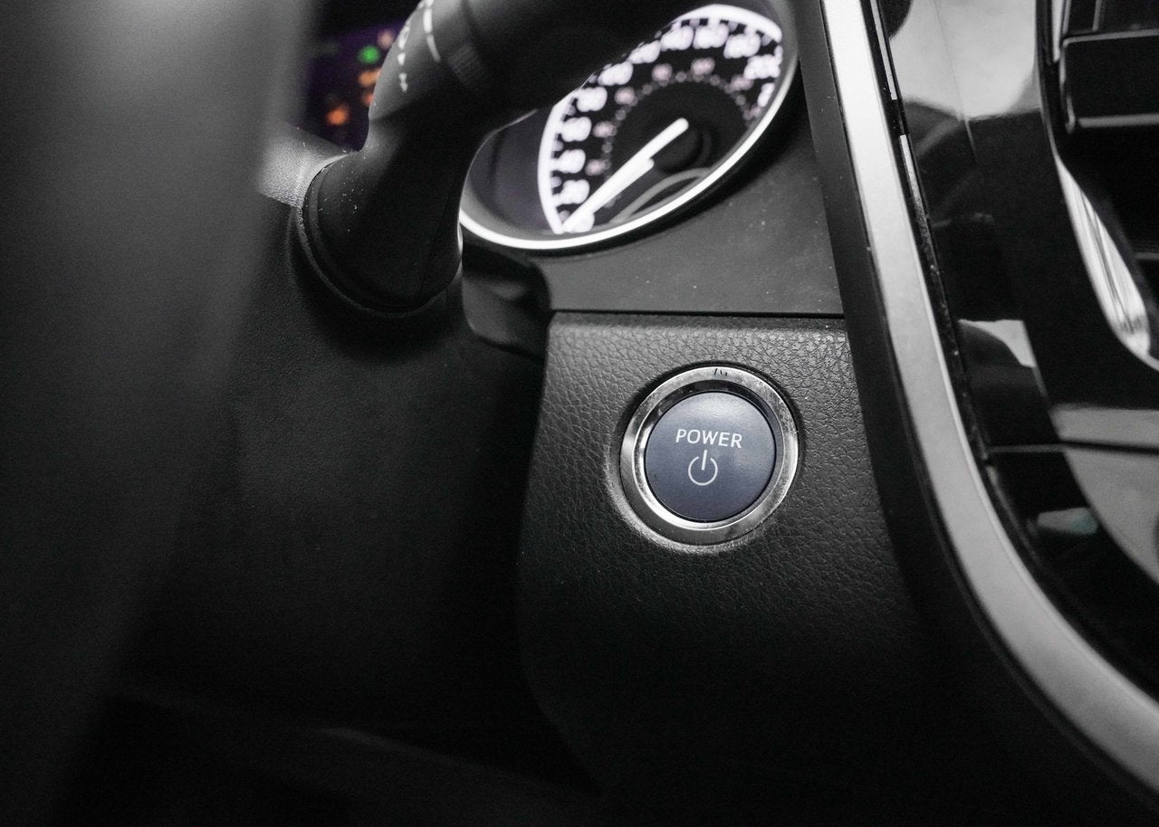 2022 Toyota Camry HYBRID XLE