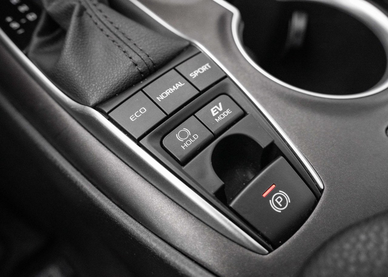 2022 Toyota Camry HYBRID XLE