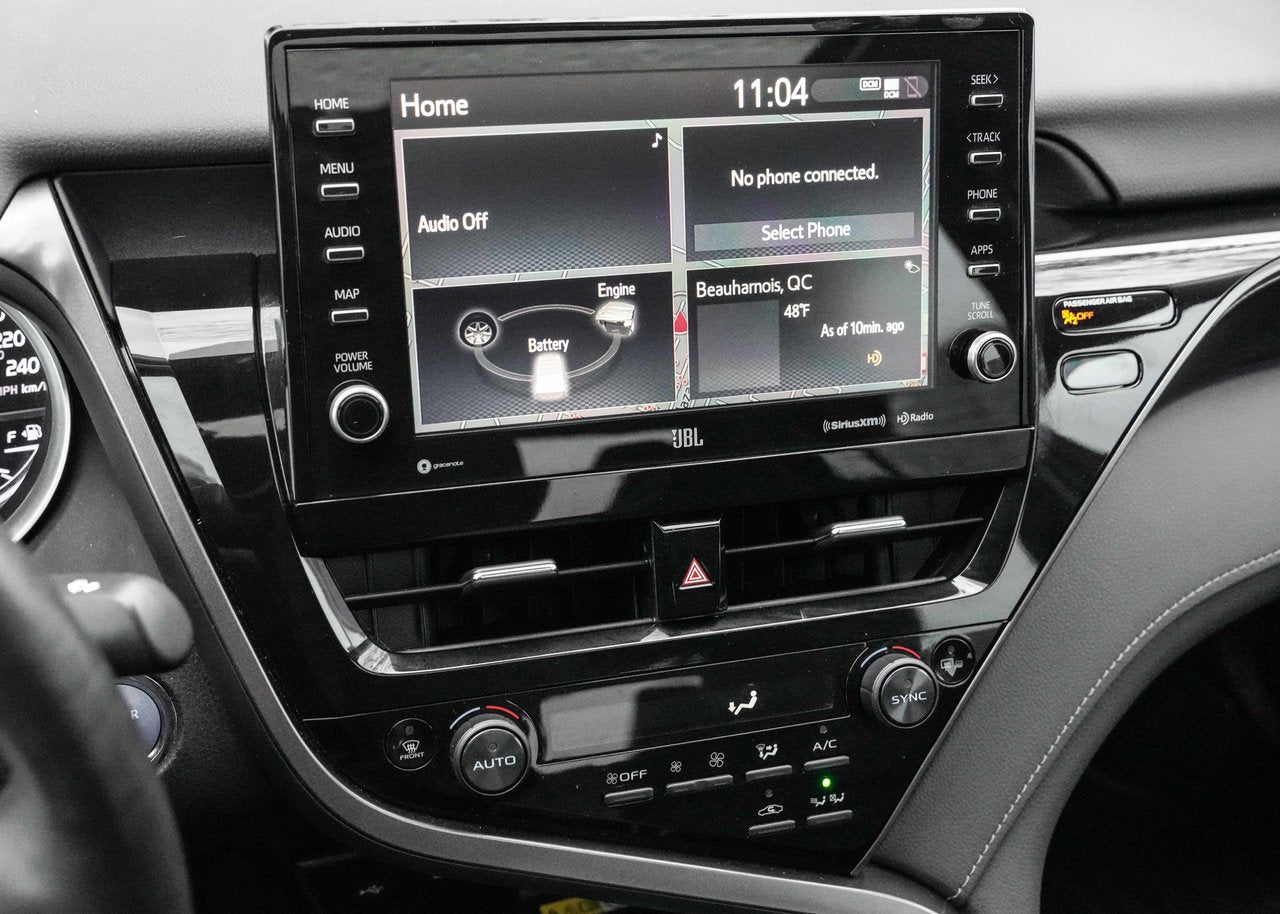 2022 Toyota Camry HYBRID XLE