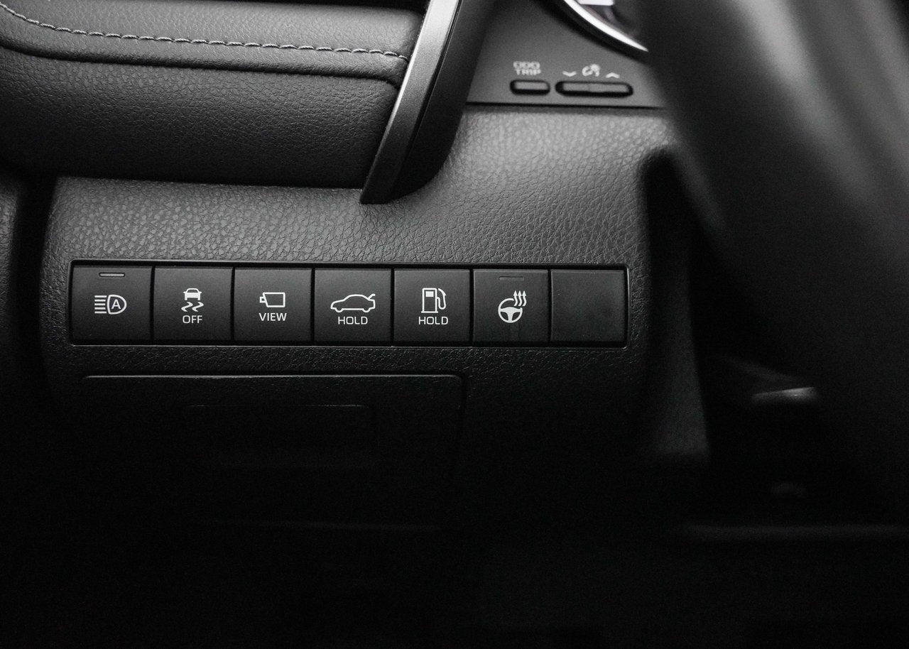 2022 Toyota Camry HYBRID XLE