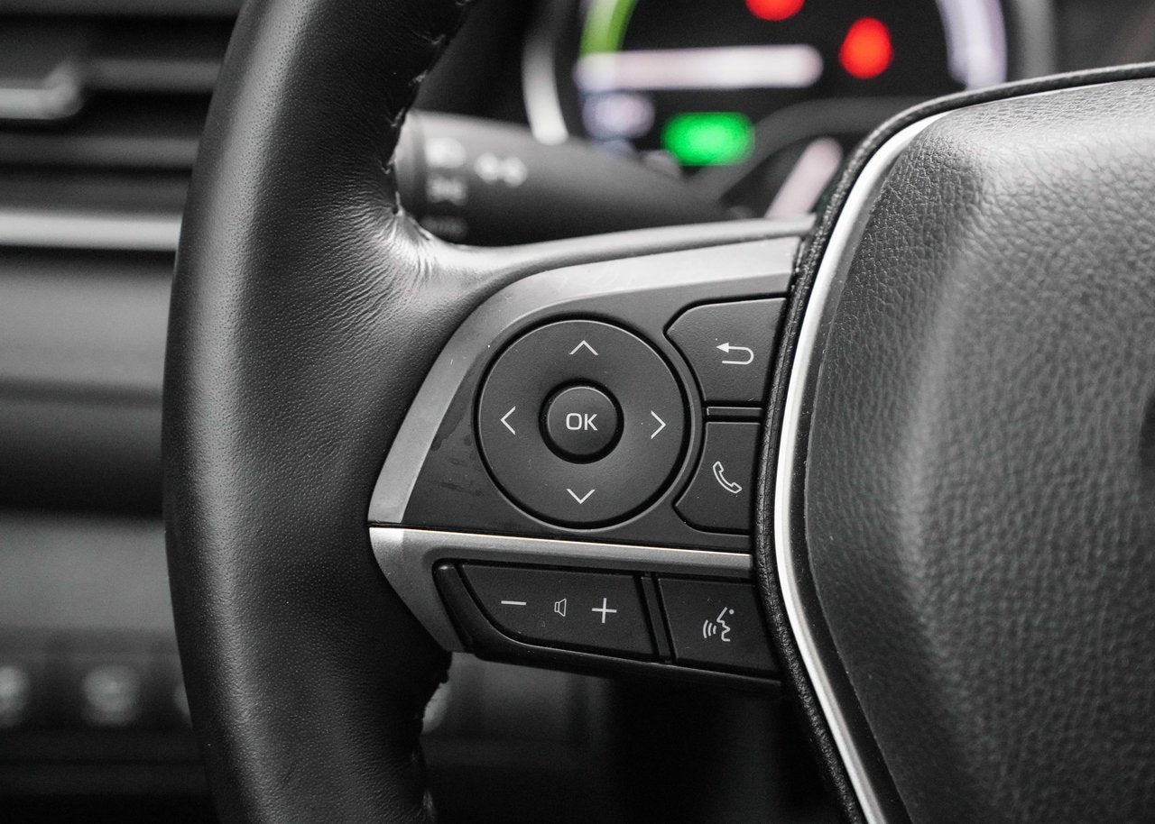 2022 Toyota Camry HYBRID XLE