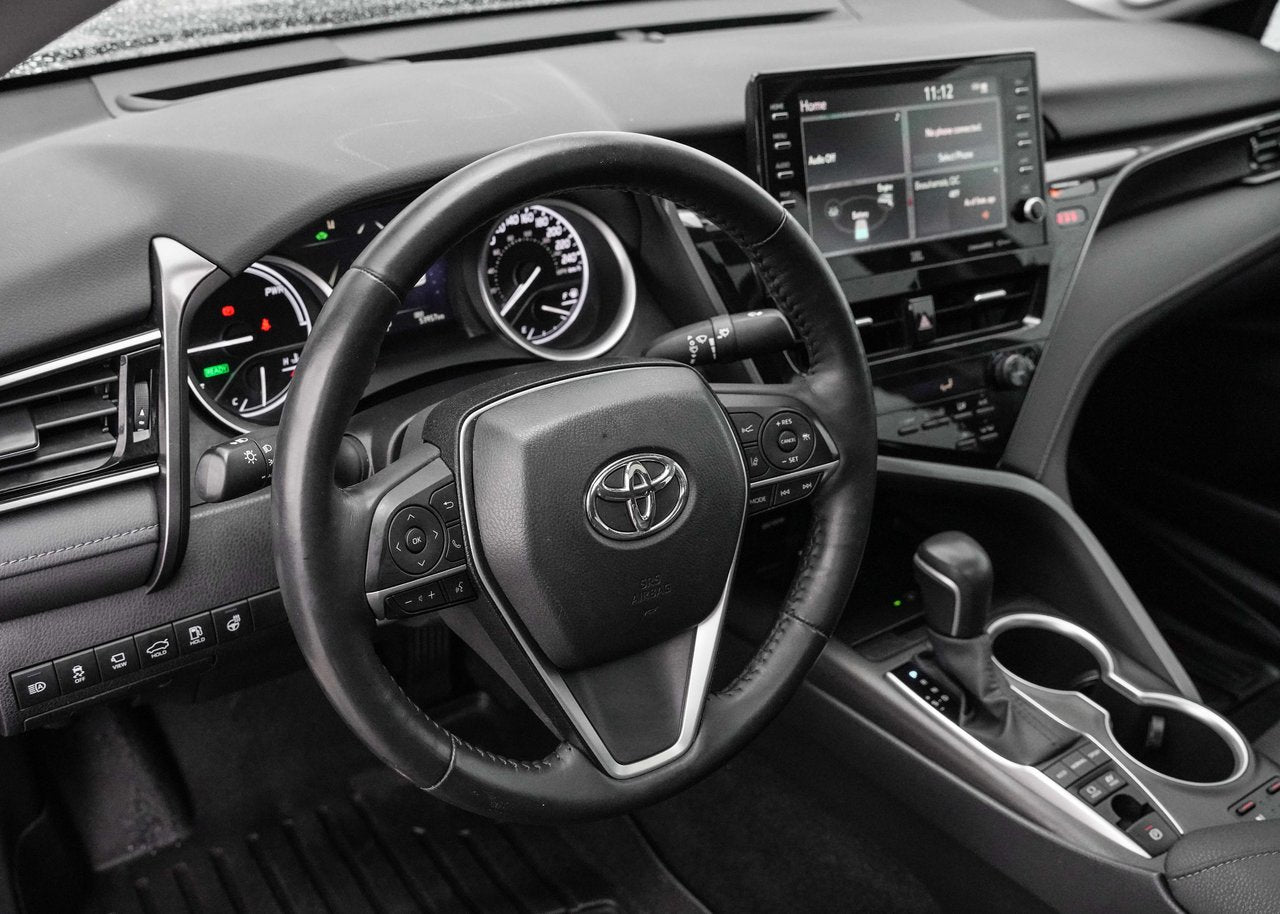 2022 Toyota Camry HYBRID XLE