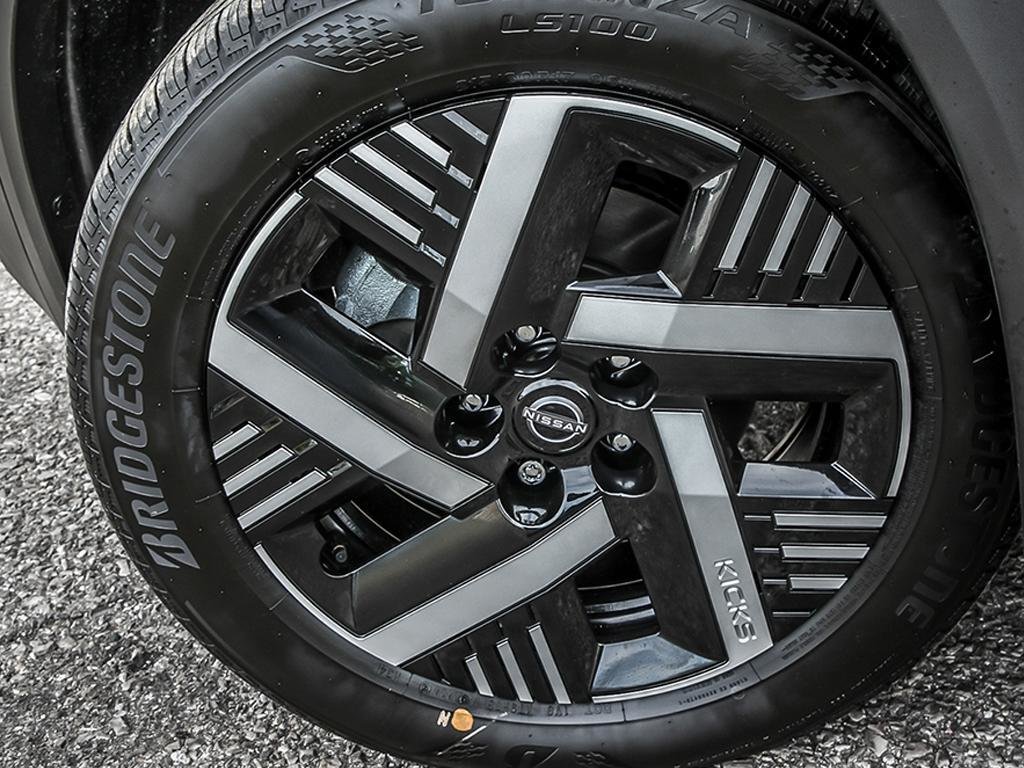 2026 Nissan Kicks SV FWD