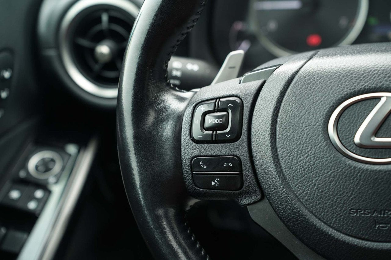 2022 Lexus IS 300 ULTRA LUXE AWD; CUIR TOIT CAMERA 360 AUDIO MAG