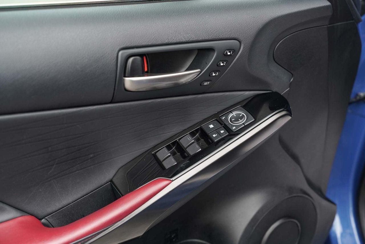 2022 Lexus IS 300 ULTRA LUXE AWD; CUIR TOIT CAMERA 360 AUDIO MAG