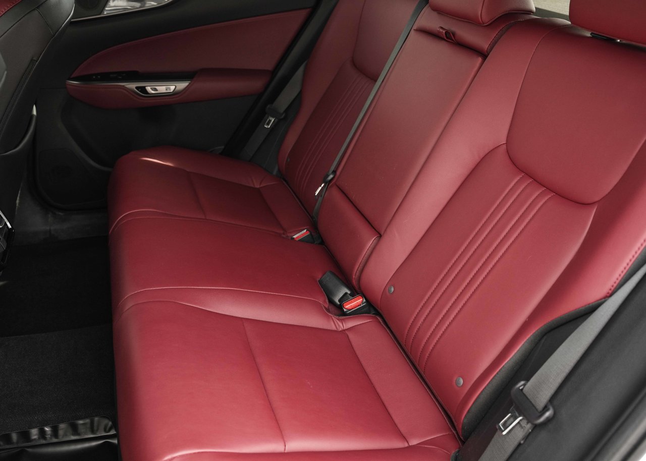 2024 Lexus NX 350h **PREMIUM HYBRIDE**