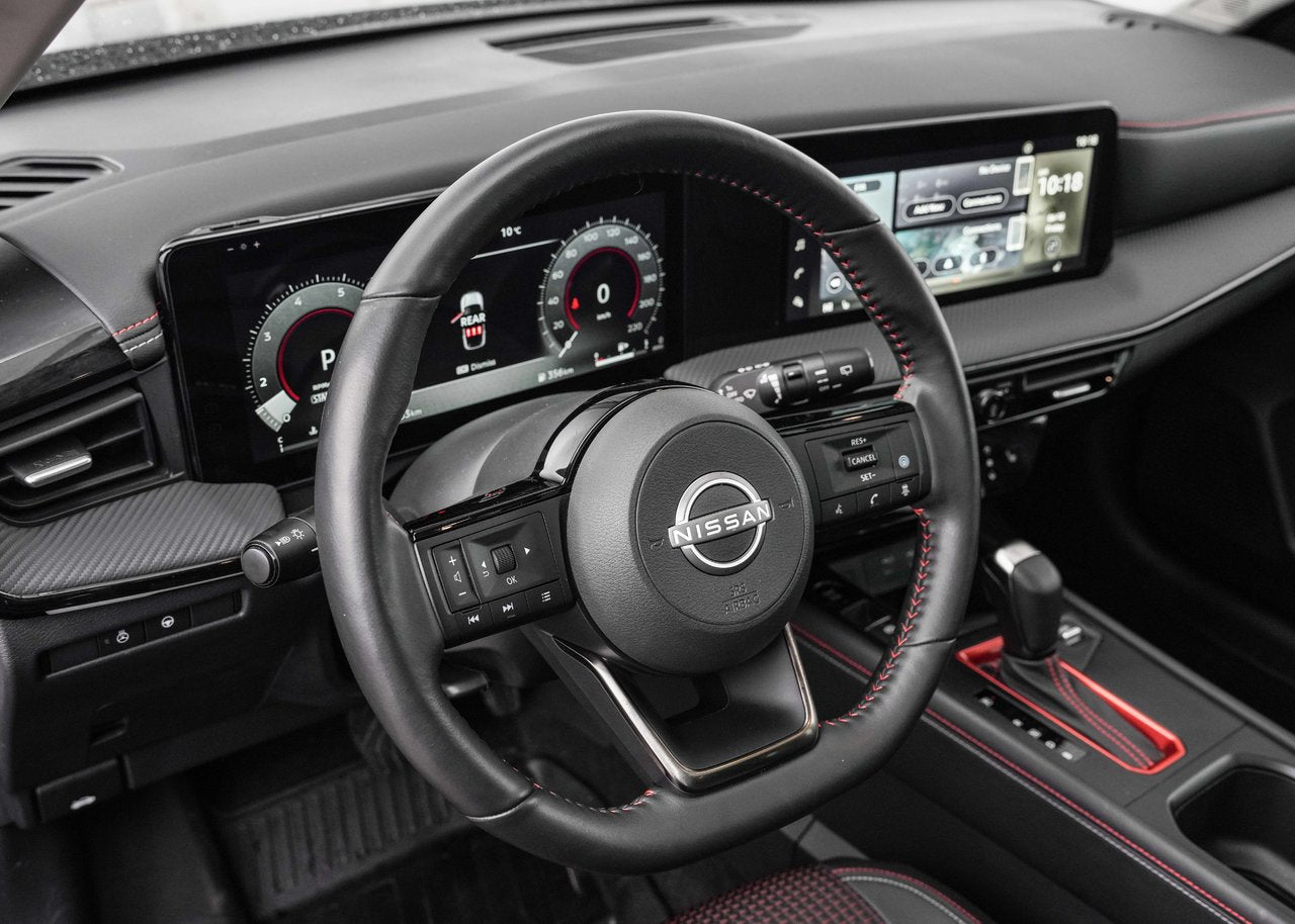 2025 Nissan Kicks SR - Premium
