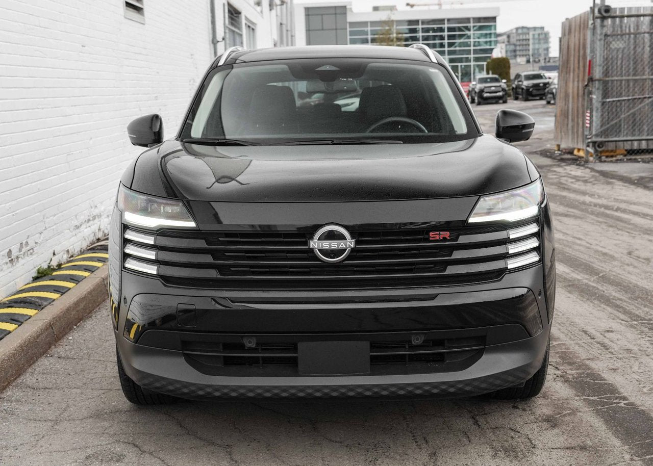 2025 Nissan Kicks SR - Premium