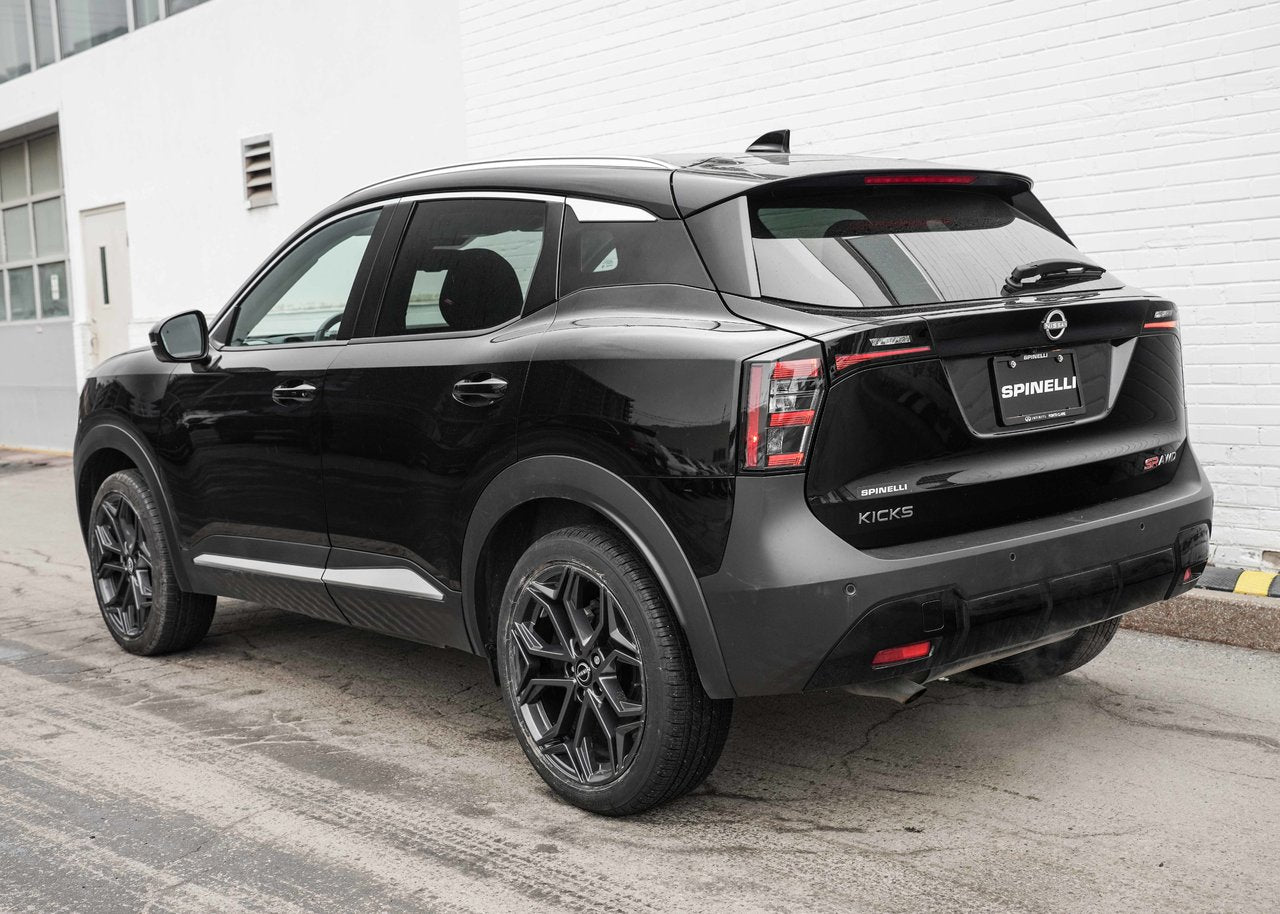 2025 Nissan Kicks SR - Premium