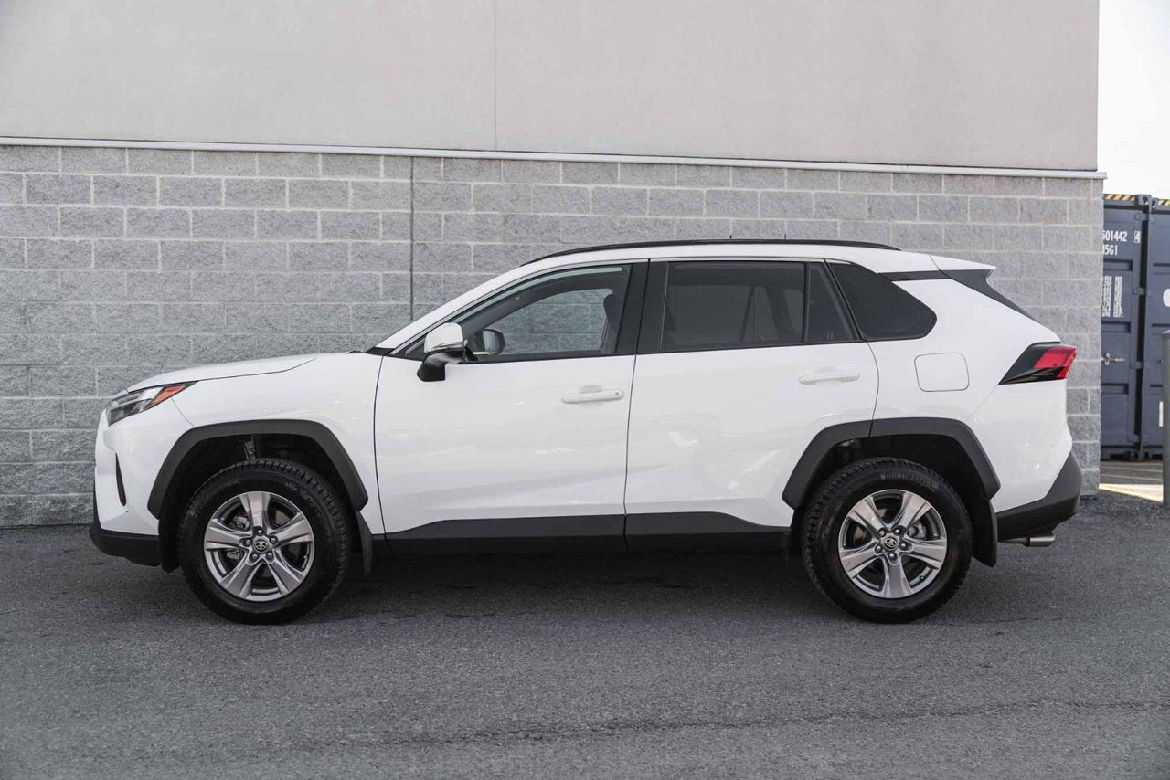 2024 Toyota RAV4 XLE AWD