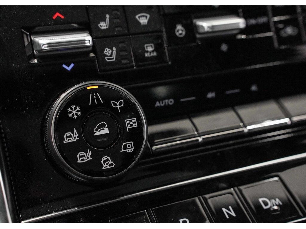 2025 Nissan Armada Platine