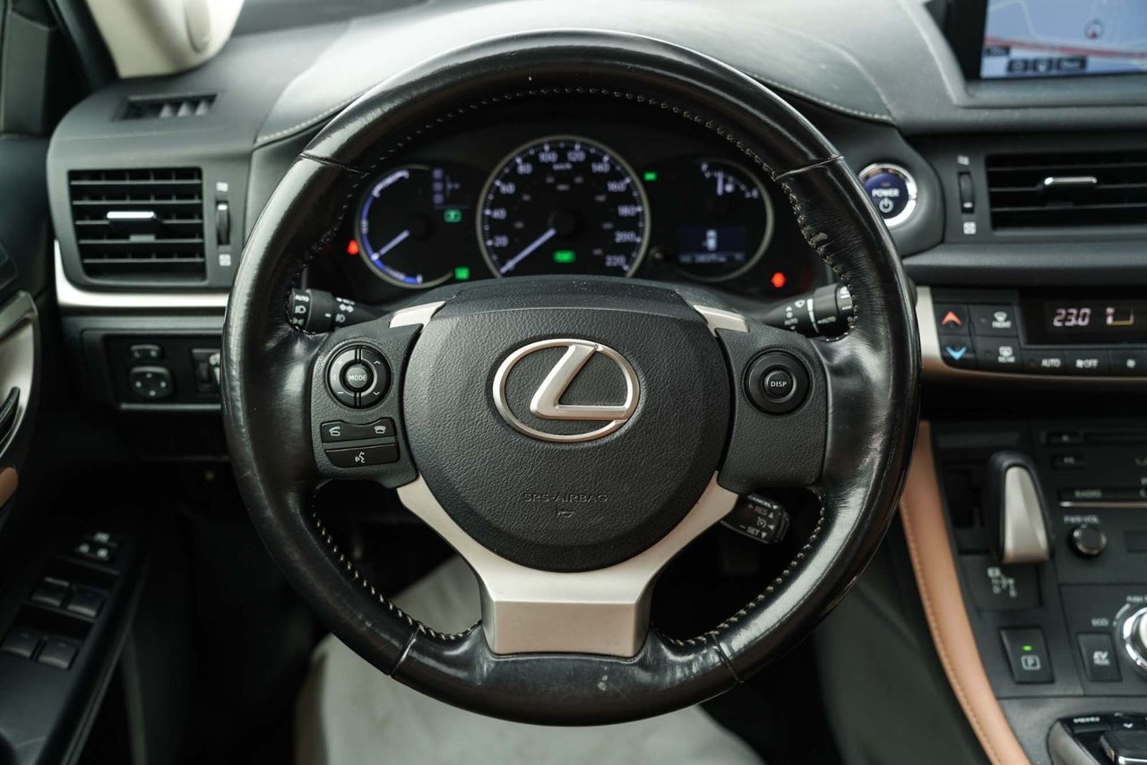 2016 Lexus CT 200h EXECUTIVE HYBRIDE CUIR TOIT NAVICAMERA