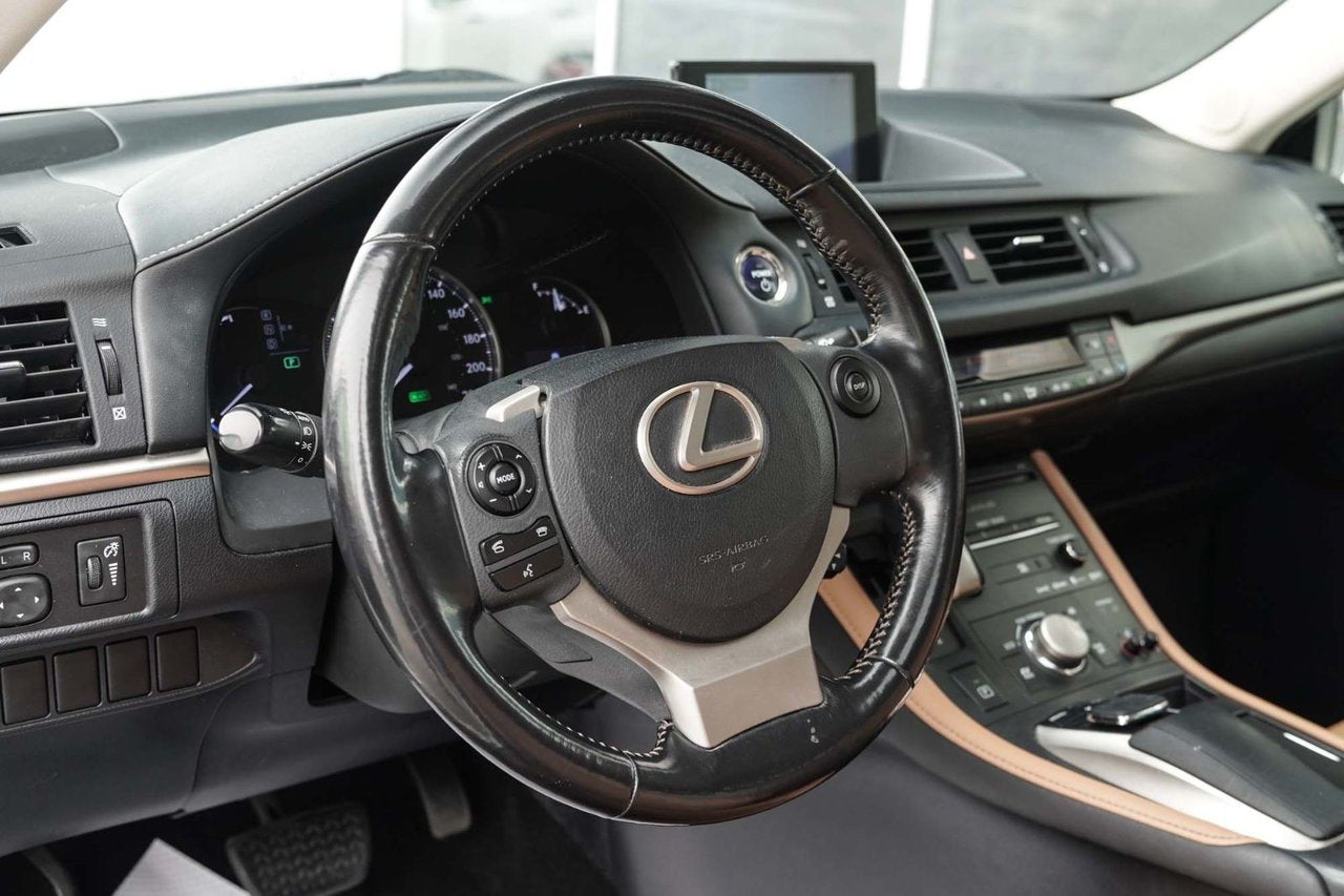 2016 Lexus CT 200h EXECUTIVE HYBRIDE CUIR TOIT NAVICAMERA