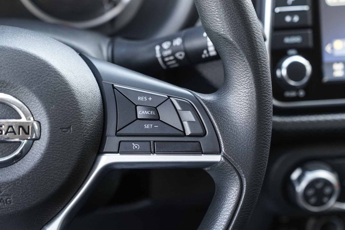 2019 Nissan Kicks S