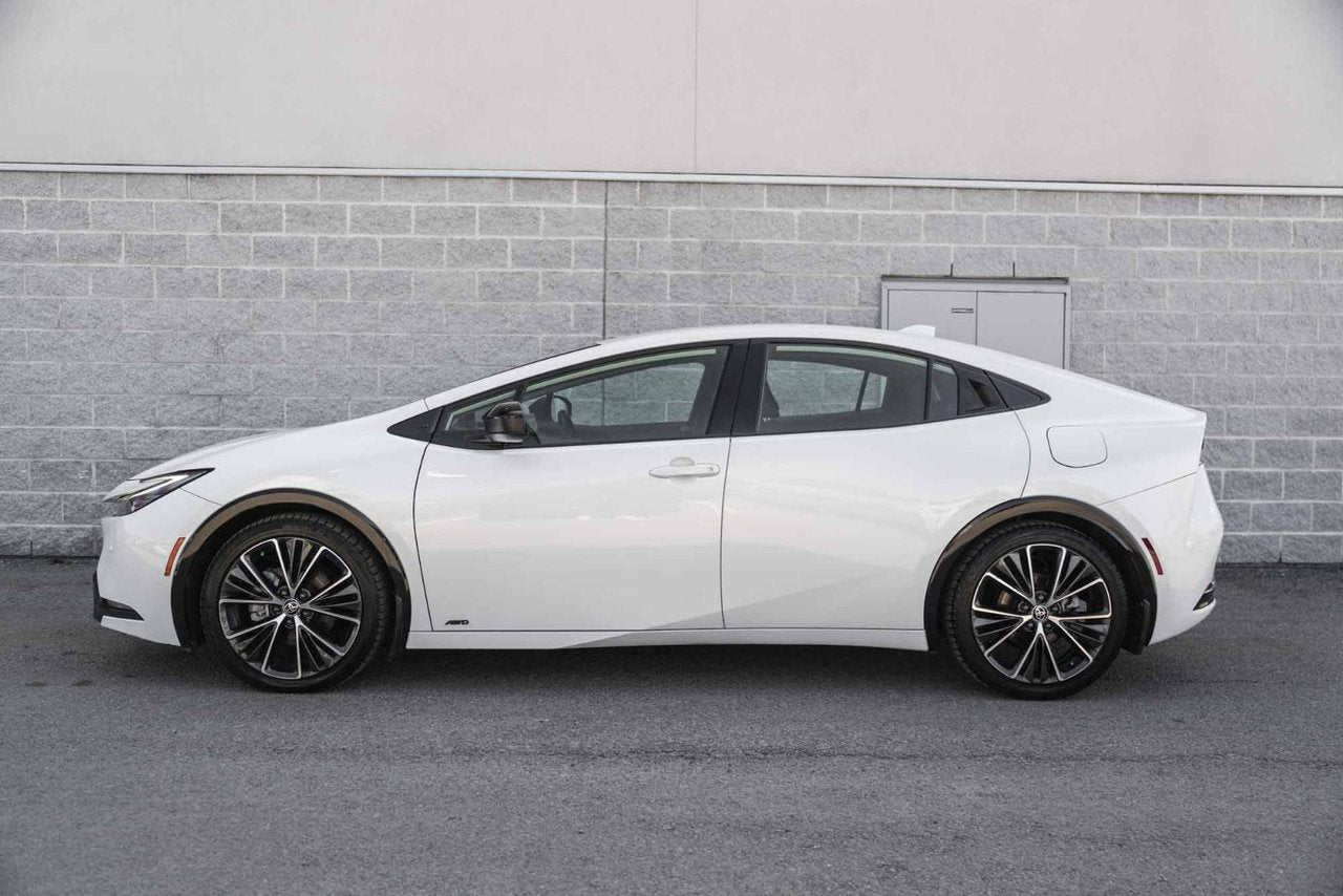 2024 Toyota Prius XLE AWD HYBRID