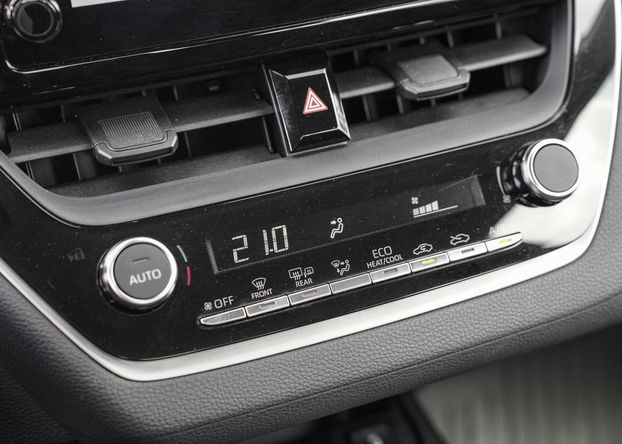 2023 Toyota Corolla HYBRID LE