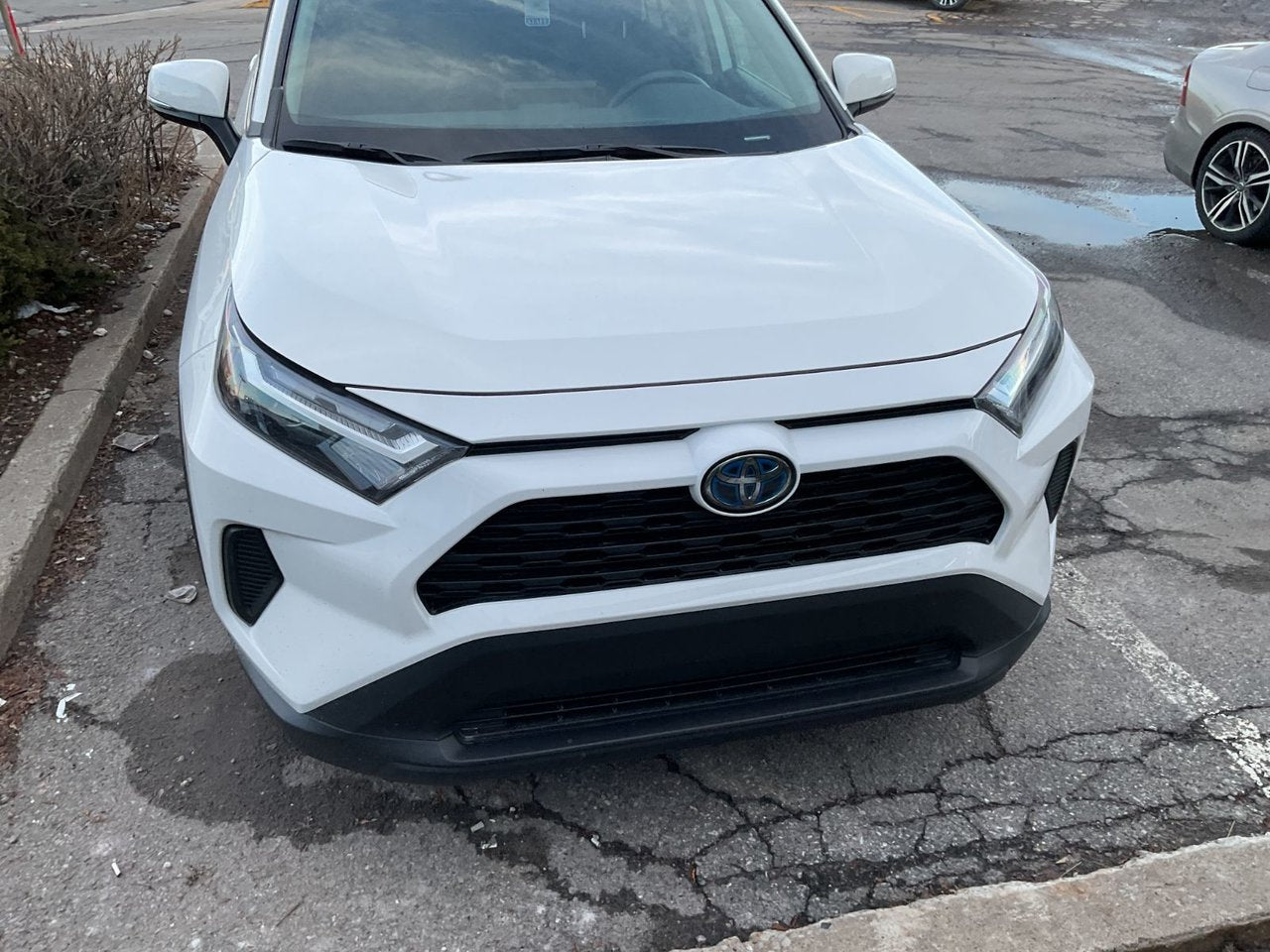 2023 Toyota RAV4 Hybrid XLE AWD